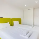 Guestready - Modern Charm In * Setúbal