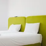 Guestready - Modern Charm In * Setúbal