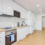 Guestready - Modern Charm In