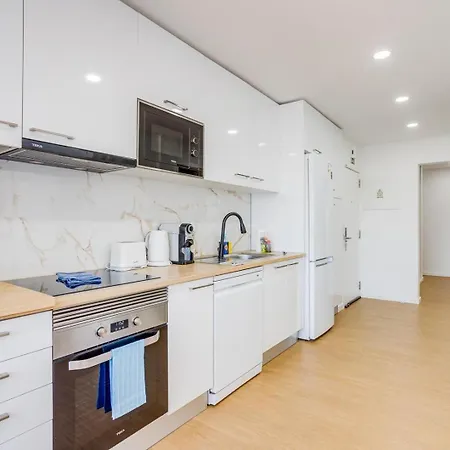 Guestready - Modern Charm In