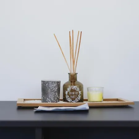 아파트 Guestready - Modern Charm In 세투발