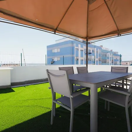 Guestready - Modern Charm In * Setúbal