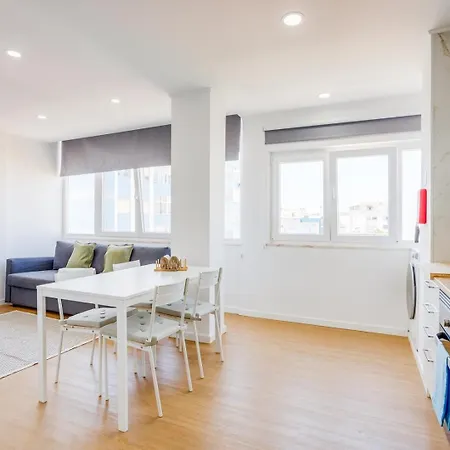 Guestready - Modern Charm In * Setúbal