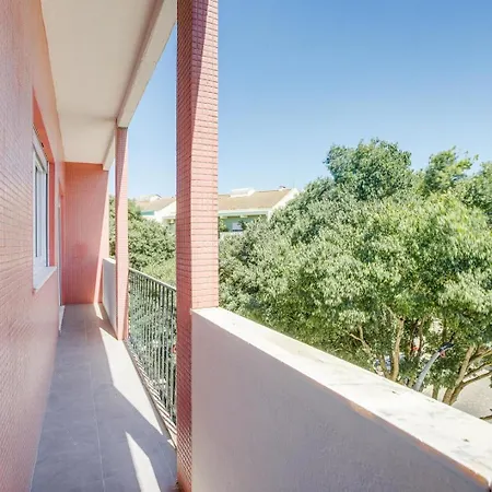 Guestready - Modern Charm In Setúbal